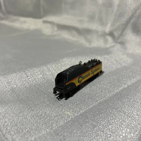 2001 Hallmark Lionel Chessie Steam Special Tender Diecast Train Ornament Box - Picture 3 of 9